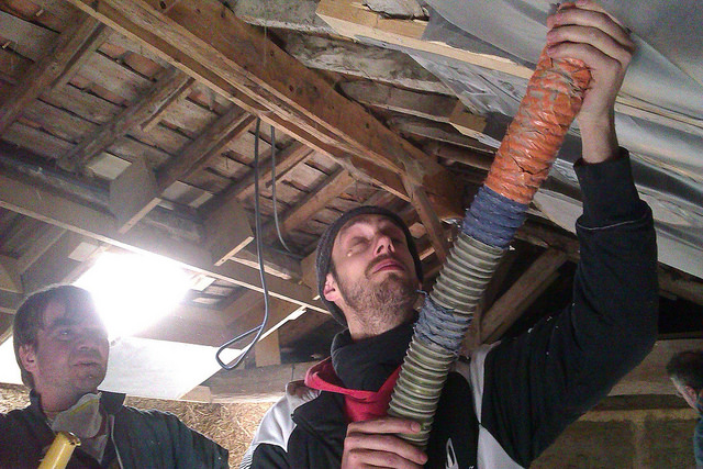 blowing cellulose insulation